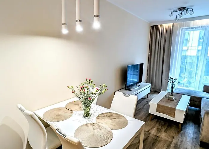 Leomar, Bezkontaktowe Zameldowanie, Darmowy Parking