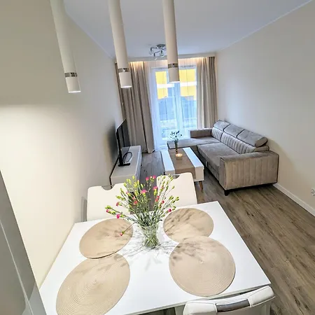 Leomar, Bezkontaktowe Zameldowanie, Darmowy Parking * Poznan